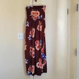 Mother Bee Maternity Dress/Maroon/Flowers/Size Medium